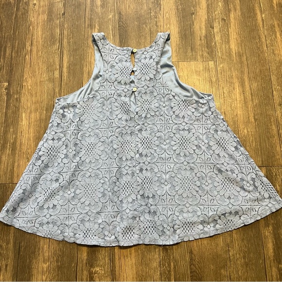 Alya Lace Tank Top Periwinkle Blue Lined Button Back Closure Sleeveless Top L - Picture 11 of 14